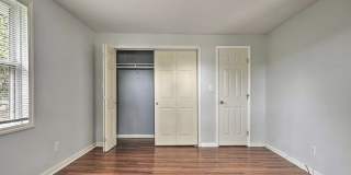 1744 Mcgee Street Gallery 1