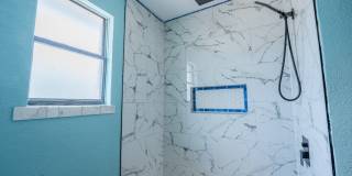1002 River Oak Gallery 17