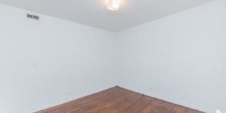 1940 W Winona, Gallery 5