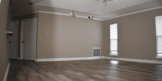 10439 Inverness Dr Gallery 15