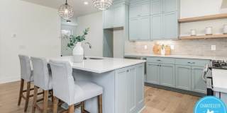 2307 Broad Street Gallery 11