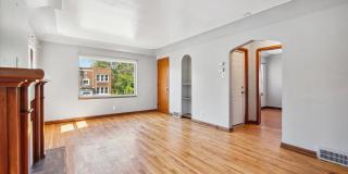 5074/5076 Chalmers - Alejandro Soto Gallery 7