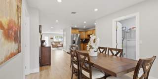1320 RIVERSIDE Circle Gallery 15
