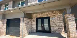 3 Bed 2.5 Bath Duplex Includes Office Space  North OKC Gallery 3