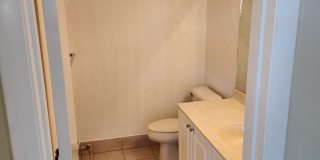 731 N Pine Island Road Gallery 10