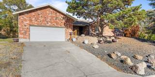 Stunning 4-Bedroom Modern Home in West Richland Gallery 1