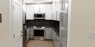 1614 Beacon St. Gallery 10