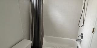 Spacious 3 Bedroom with Washer/Dryer Gallery 14