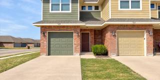 Storm Shelter Included!!! 3 Bed 2 Bath 1 Car Garage Townhome in Moore Storm Shelter Included!!! 3 Bed 2 Bath 1 Car Garage Townhome in Moore Gallery 1