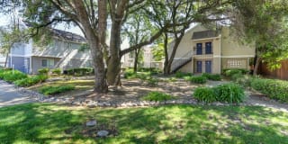 Hidden Oaks Gallery 34