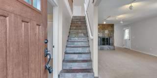 Stunning Sound & Olympic Mountain View Home in North Admiral Gallery 7