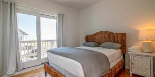 675 Dune Road Gallery 13