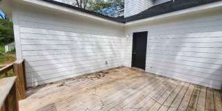 Room in 4 Bedroom Home at Athens Ave Gallery 18