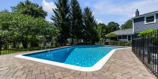 Welcome to this SUMMER PARADISE! Gallery 49