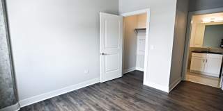 3833 N Broadway Gallery 296