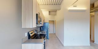 418 E Grand Ave Gallery 11