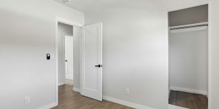 354 4th Avenue Gallery 20