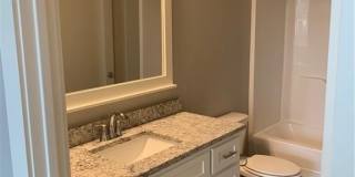 1735 Deane Street Gallery 13