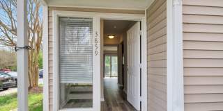 Updated End‑Unit Townhome in Prime Williamsburg - Act Fast! Gallery 1