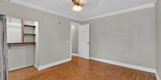 1005 Selkirk Street Gallery 24