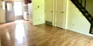 $1,200 - 2 Bed/1 Bath Private area near the Oval Gallery 3