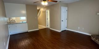 Stunning 2 Bed, 2 1/2 Bath Townhouse Available Now Stunning 2 Bed, 2 1/2 Bath Townhouse Available Now Gallery 6