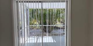 6575 NE 7th Avenue Gallery 30