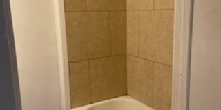 2812 Russell Gallery 7