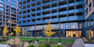 Azure National Landing - Apartments & Townhomes Gallery 19