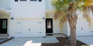 * MOVE IN SPECIAL *Newer Townhome in Destin Gallery 4