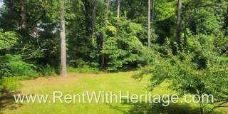 GREAT HOME / 3 BEDROOMS AND BONUS ROOM / GREAT LOCATION /  PRIVATE FENCED YARD Gallery 39