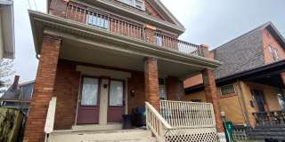 6 Bedroom House Located in Clifton Near UC's Campus 6 Bedroom House Located in Clifton Near UC's Campus Gallery 1