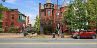 210 8TH Street SE Gallery 2