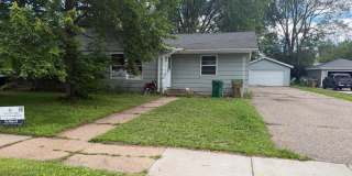 $1195 | 2BD 1 BA | 822 Dwight St | Available 7/15/26 Gallery 18