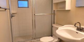 FOR RENT 5 bedroom, 3 bathrooms, 2 car garage home near UF. Gallery 13