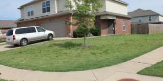 1015 Oakwood Lane Gallery 1