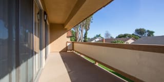 Huntington Continental Gallery 17