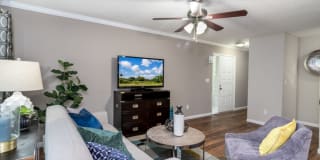 Lakes of Northdale Apartments Gallery 2