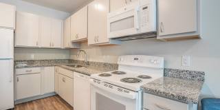 The Reef at Riviera 62+ Apartments - Senior & Affordable Housing Gallery 26