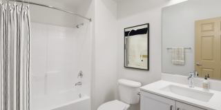 Avalon Thousand Oaks Plaza Gallery 5