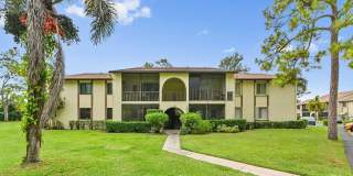 319 Knotty Pine Circle Gallery 1