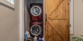 619 Burleson St Gallery 11