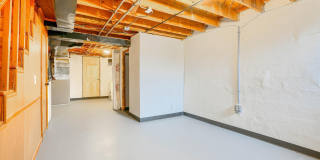 6905 BANK Street Gallery 14