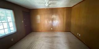 909 Southview Circle Gallery 4