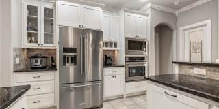 1221 Stoneybrook Lane Gallery 10
