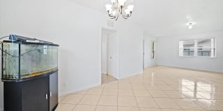 Beautiful 4 bed 3 bathroom Single Family Home with a large fenced yard Gallery 6