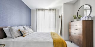 1550 on the Charles Gallery 5