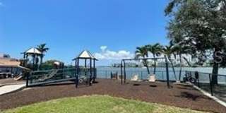 6901 GULF WINDS Drive Gallery 45