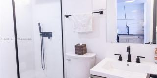 20 E Island Ave Gallery 21