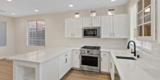 3BD/2.5BA GUARD GATED SUMMERLIN HOME! Gallery 5